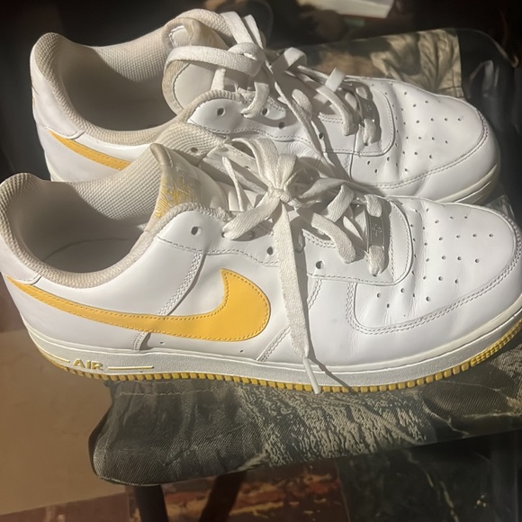 White Nike Air Force 1’s w/ yellow check size 11 - Picture 2 of 5